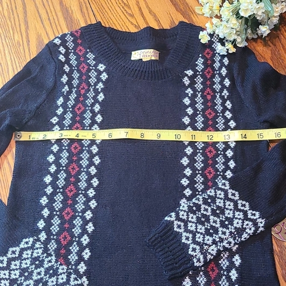 Princess Vera Wang NWT Knit Sweater - Size Small - Picture 5 of 11